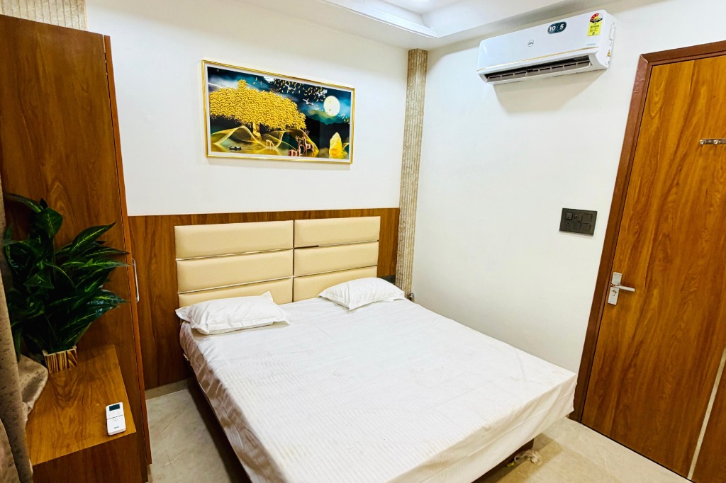 Luxury AC Suite